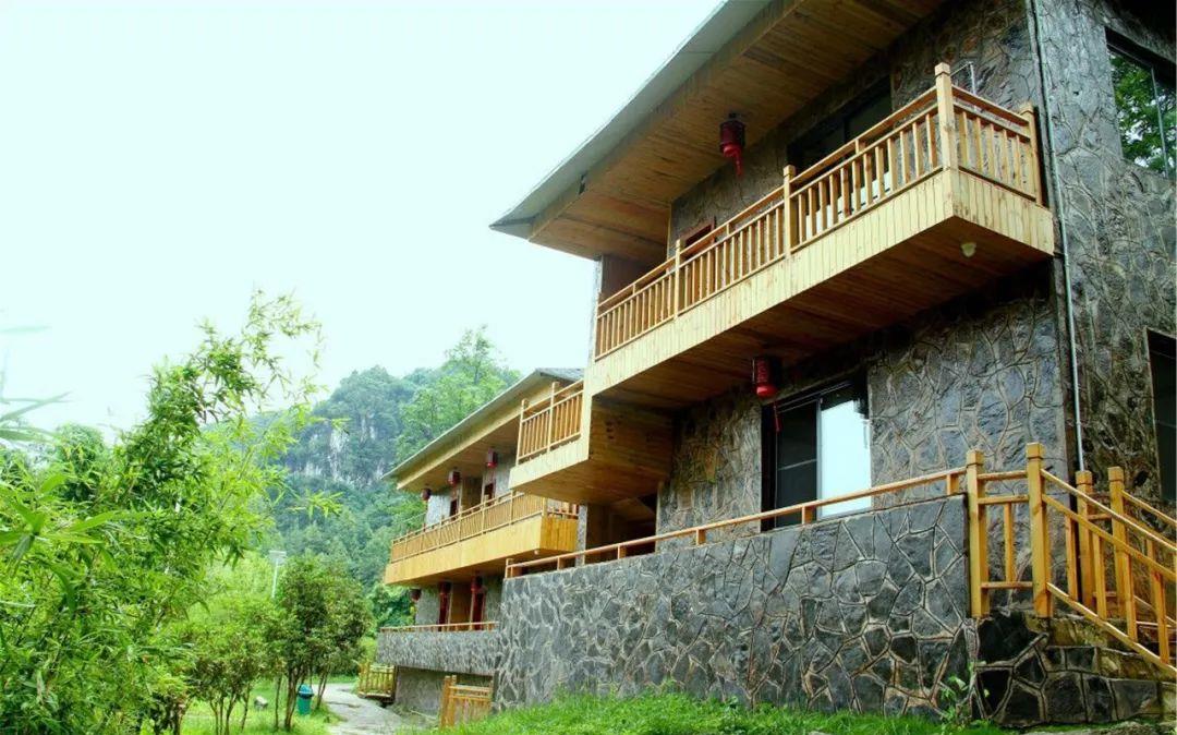 探寻神秘夜郎洞,住进布依人家吊脚楼,坐享慢时光