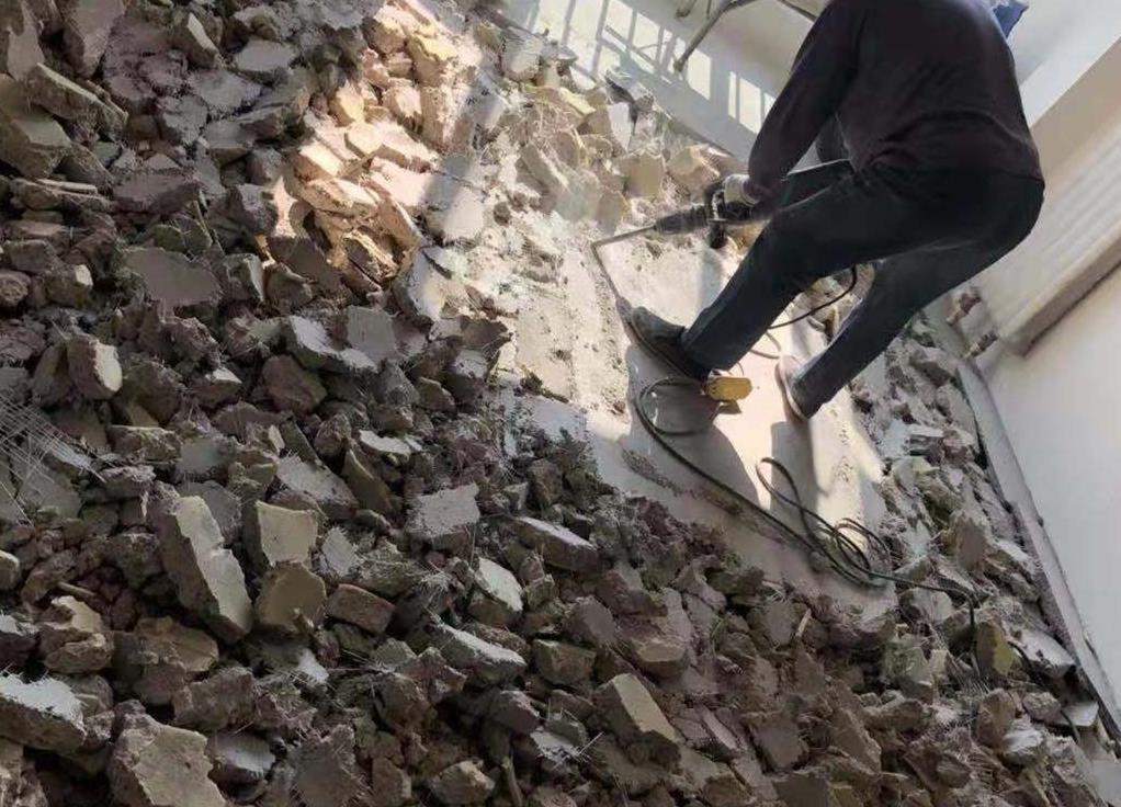 在青岛装修,为了使房高增加三五公分把原地面砸掉值得吗?