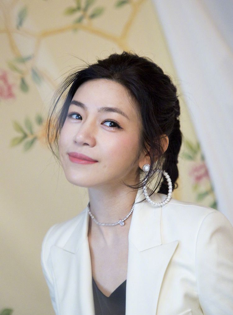 陈妍希:那些年我们追的女孩,没有嫁给柯景腾,嫁给了爱情
