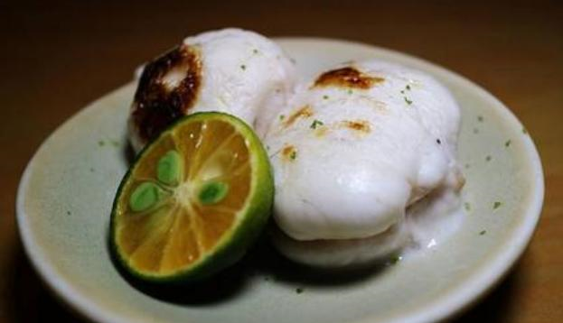 日本人将河豚白子做成刺身人气还十分高看完你敢吃吗