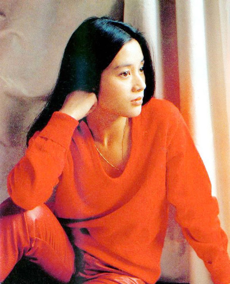 李凤绪12张老照片一代女星的青春岁月色彩斑斓韵味绵长