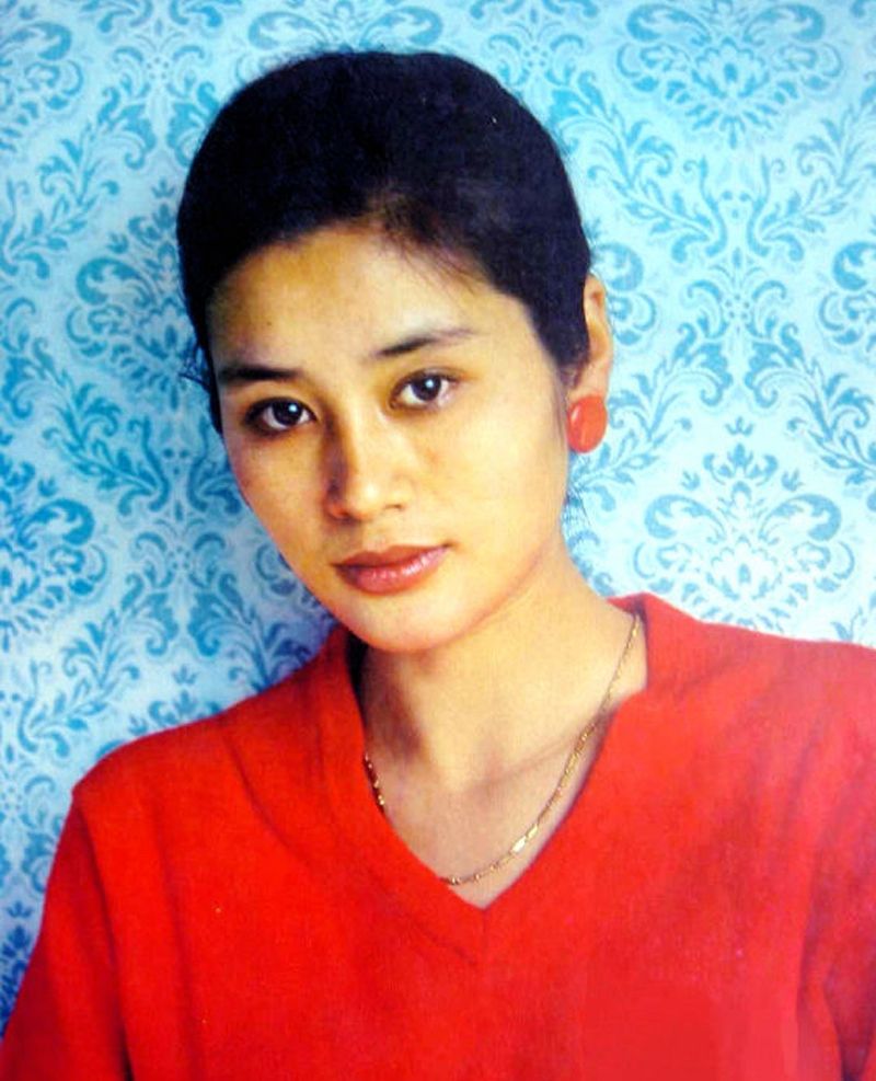 李凤绪12张老照片一代女星的青春岁月色彩斑斓韵味绵长