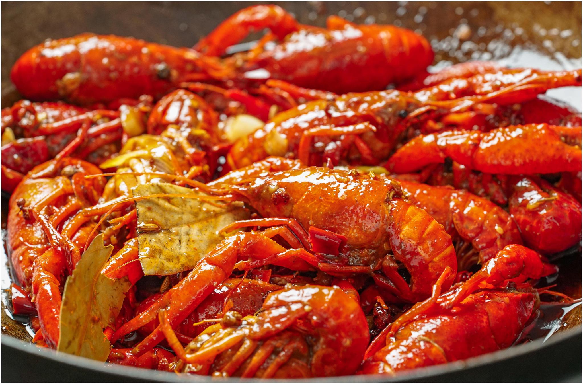 【黄油蒜蓉小龙虾×麻辣小龙虾】