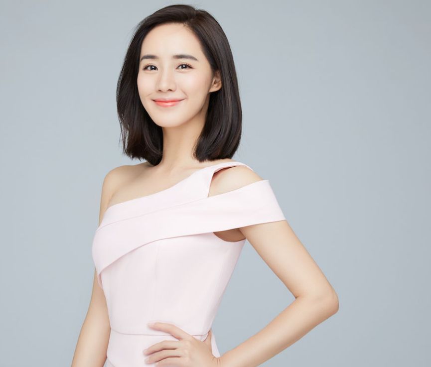 王智——嫣然巧笑,浓桃艳李