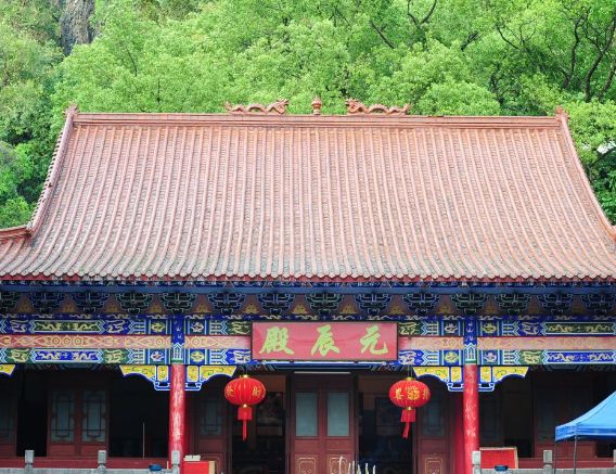 钦州这里有一处宁静优美的海滨小渔村,是一处休闲胜地