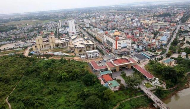 中国这两座小城与越南隔河相望，城建让对岸的越南城市相形见绌