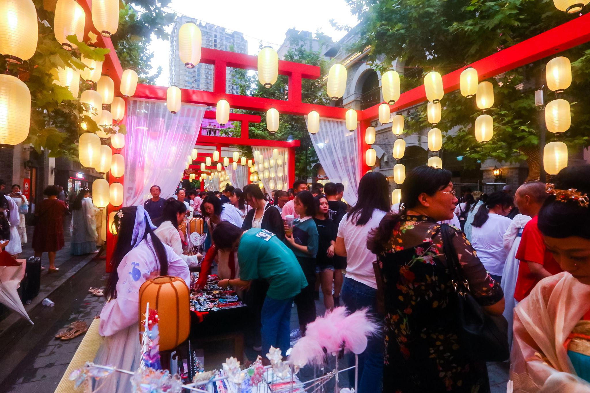 汉艺白象雅趣仲夏,重庆白象街首届汉文化交流季七夕开幕|白象|汉文化|雅趣_新浪新闻