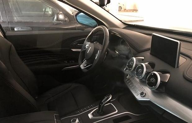 新款魏派vv7后天上市, 紧靠内饰与颜值就已笑傲同级车型