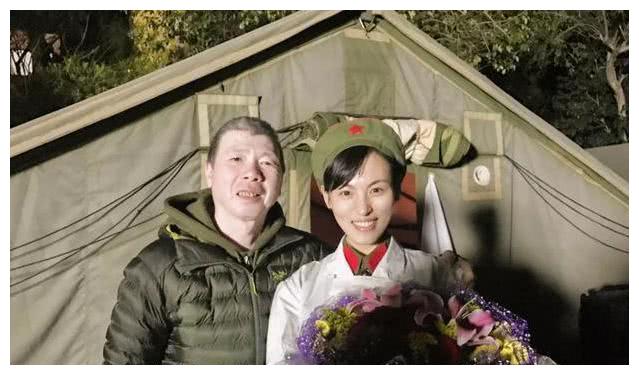 在《大江大河》中是王凯的前妻,冯小刚曾为她改戏,今29岁终走红