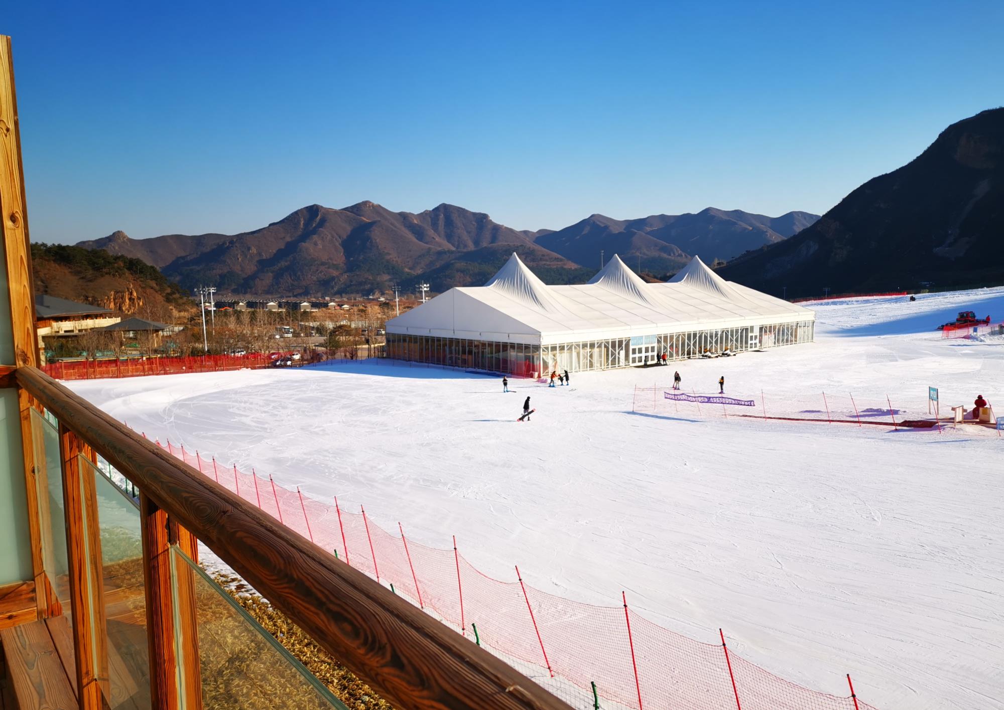 天女小镇:拥有离雪道最近的酒店和餐厅