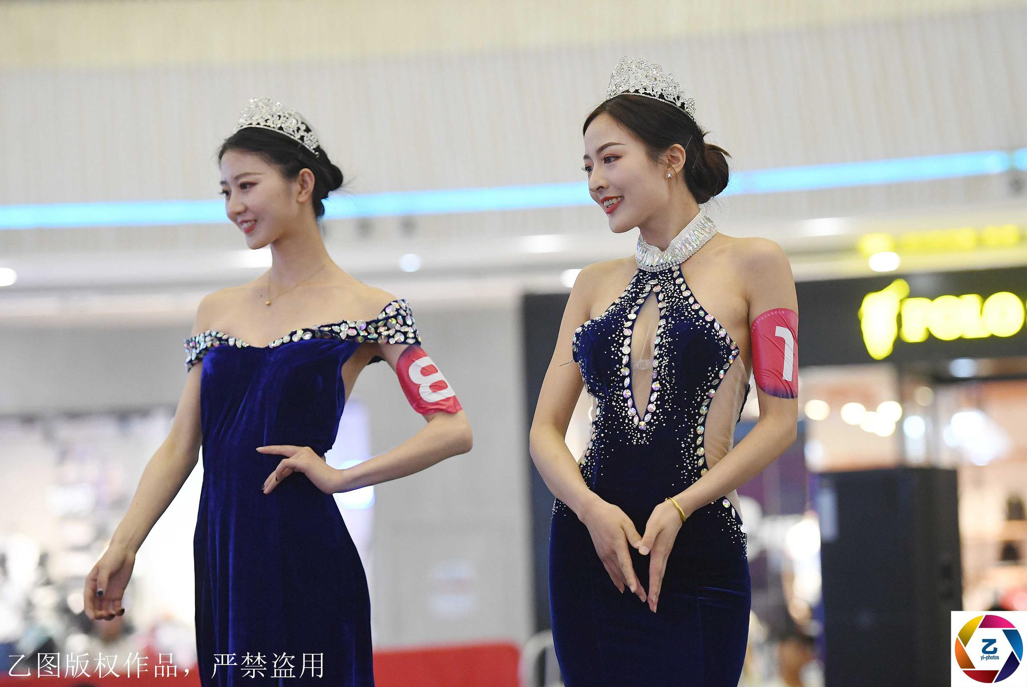 实拍胸模大赛18位佳丽秀维密,为拉票浑身解数,美胸