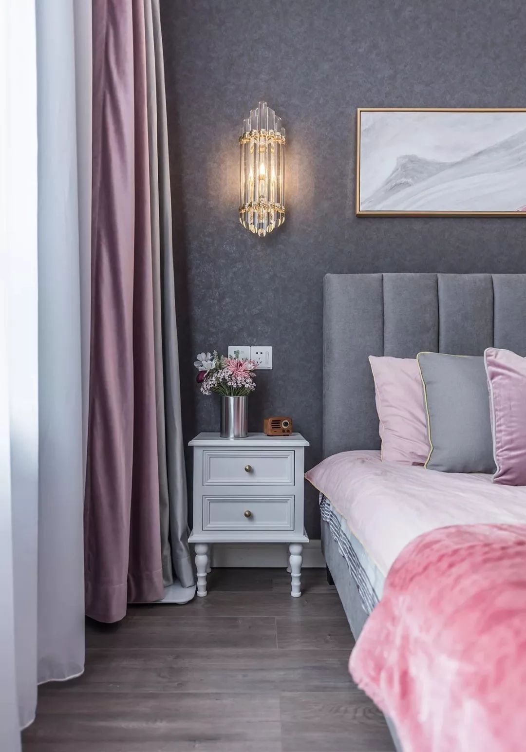 轻奢风三居,充满活力和温馨的婚房设计!