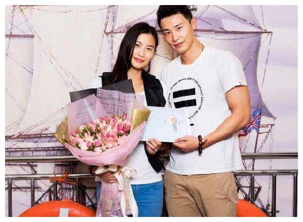 坐刘翔身边爆红的泳坛女神,如今结婚生子,憧憬东京奥运会|陆滢|泳坛