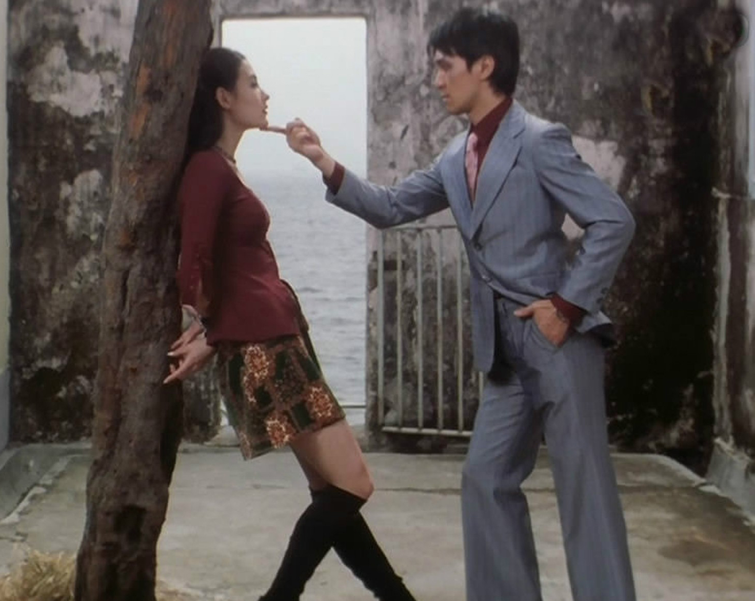 嗟叹!再次同框,尹天仇已白发苍苍而柳飘飘依旧少女范儿