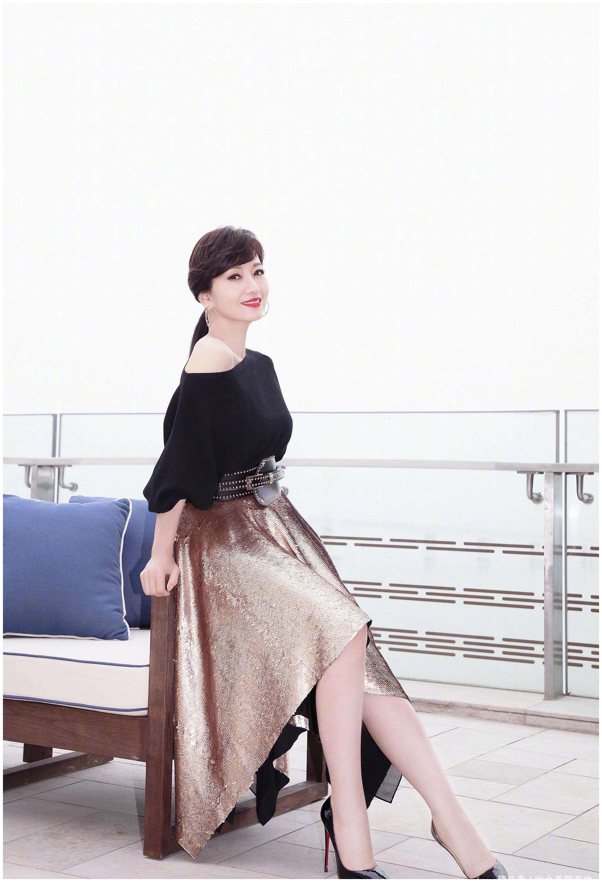 盘点40岁以上的女明星:敢穿!也是非常有味道的