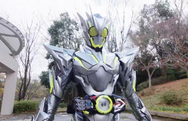 金属簇蝗虫形态的魅力在于,一旦金属色的涂装方面处理的好,这总电镀色