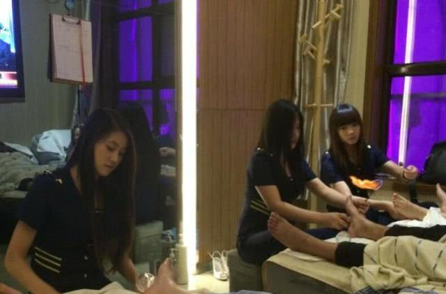 洗脚妹月收颇丰仍坚持辞职足浴店老板无意间说出其中猫腻