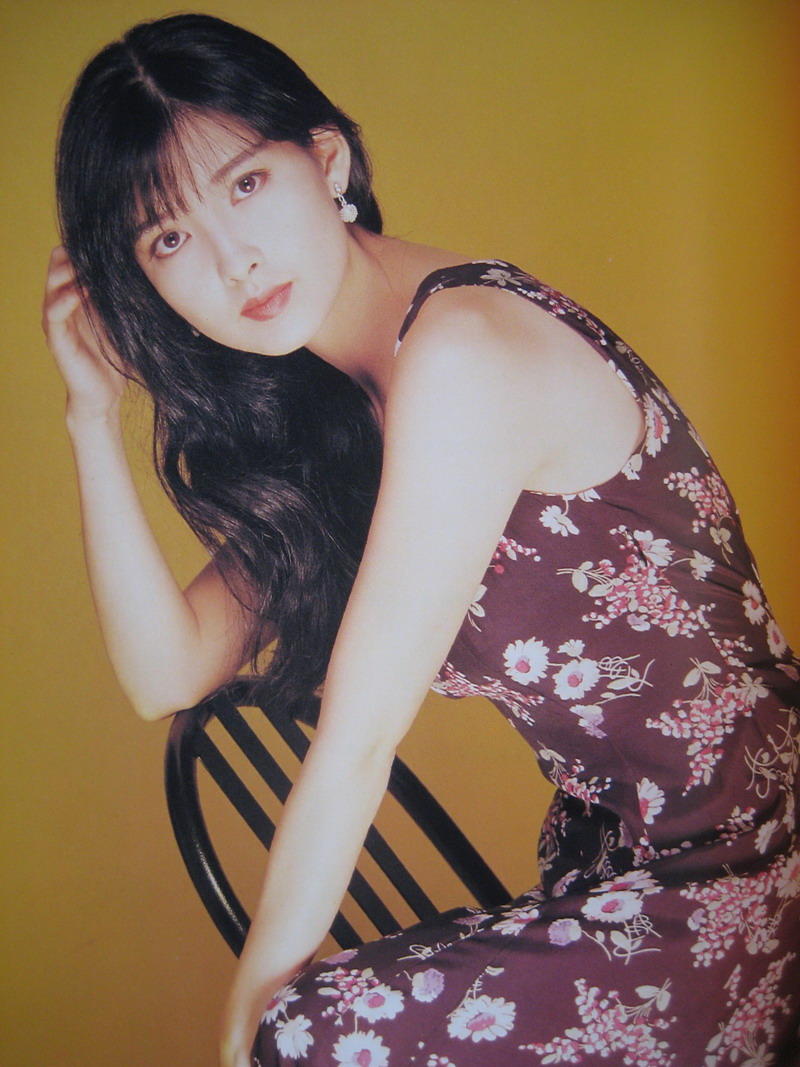 那些年的玉女掌门人周慧敏罕见老照片无数男生的梦中情人