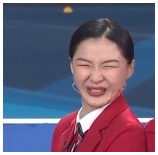 2020年春晚上让人笑抽的金靖居然毕业于上海政法学院