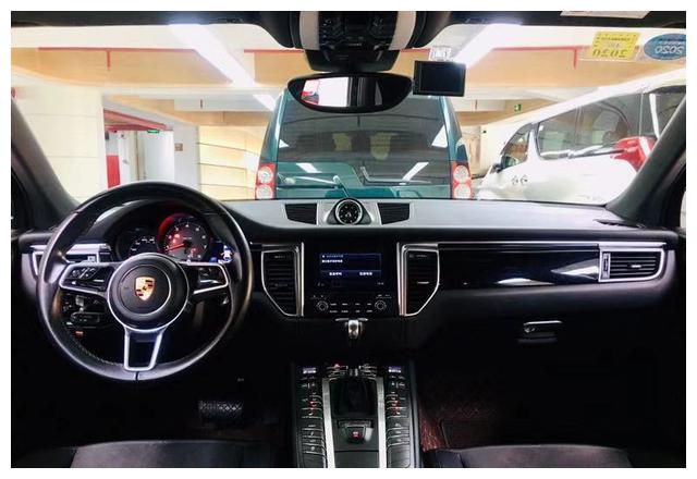 首付16万,买个2016年的保时捷小卡宴macan到底值不值!