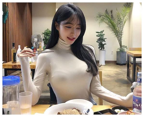 90斤重的小姐姐狂吃不胖很迷惑 为增肌选择健身