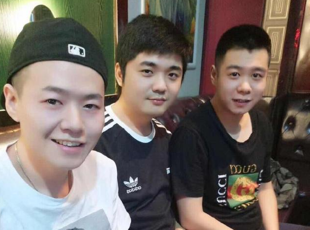 cf-11周年:白鲨王振化身"封号斗罗",23个玩家被封十年__财经头条