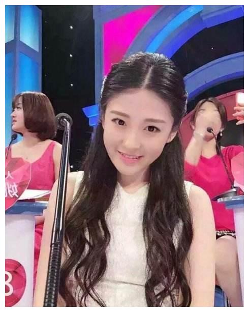 有些男嘉宾在看到女嘉宾的素颜照之后,就会很介意,所以下次这个节目