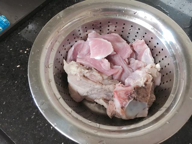 花胶椰子瘦肉汤 花胶椰子瘦肉汤