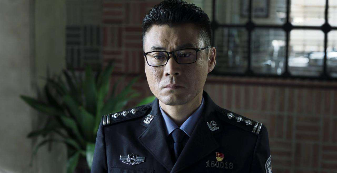 破冰行动中蔡永强选择不站队现实中这种人真的存在吗