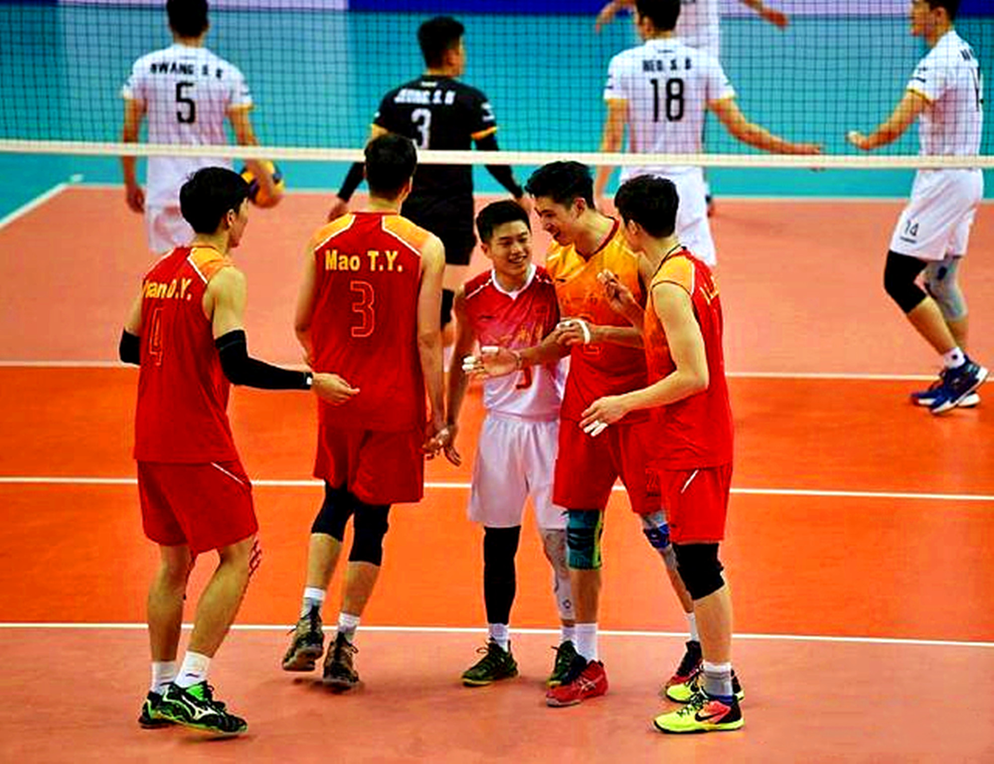 八一男排军运会夺冠,弥补女排遗憾_高清图集_新浪网