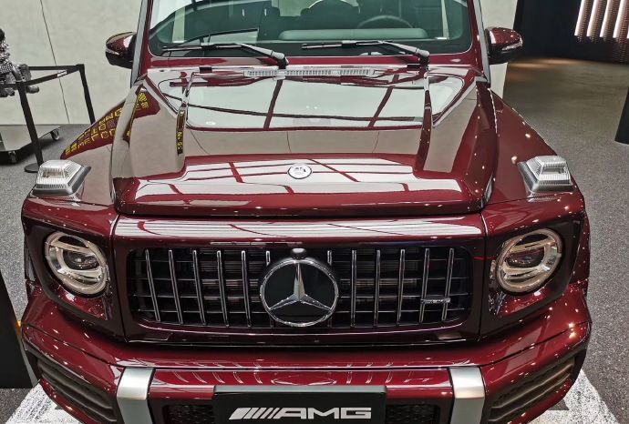 奔驰碧玺红amgg63