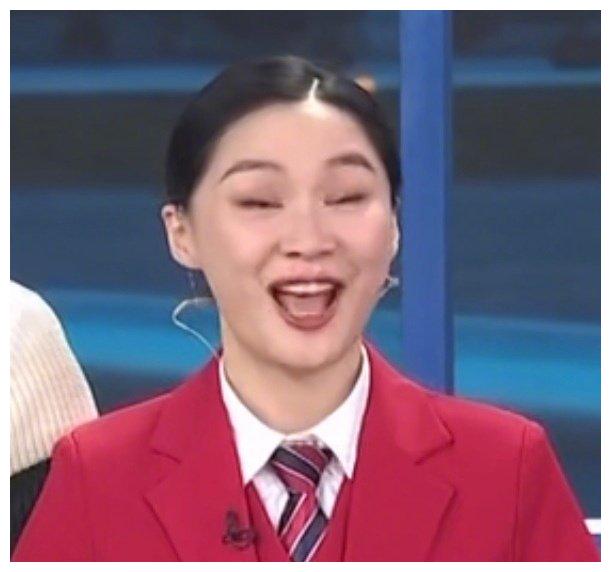 2020年春晚上让人笑抽的金靖居然毕业于上海政法学院