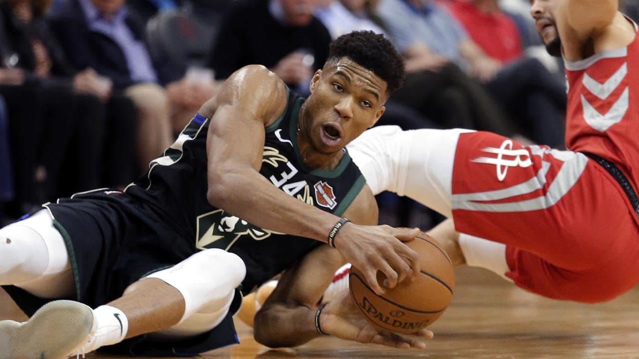 「nba」字母哥低调看待mvp:我不知道我能不能达到那个目标