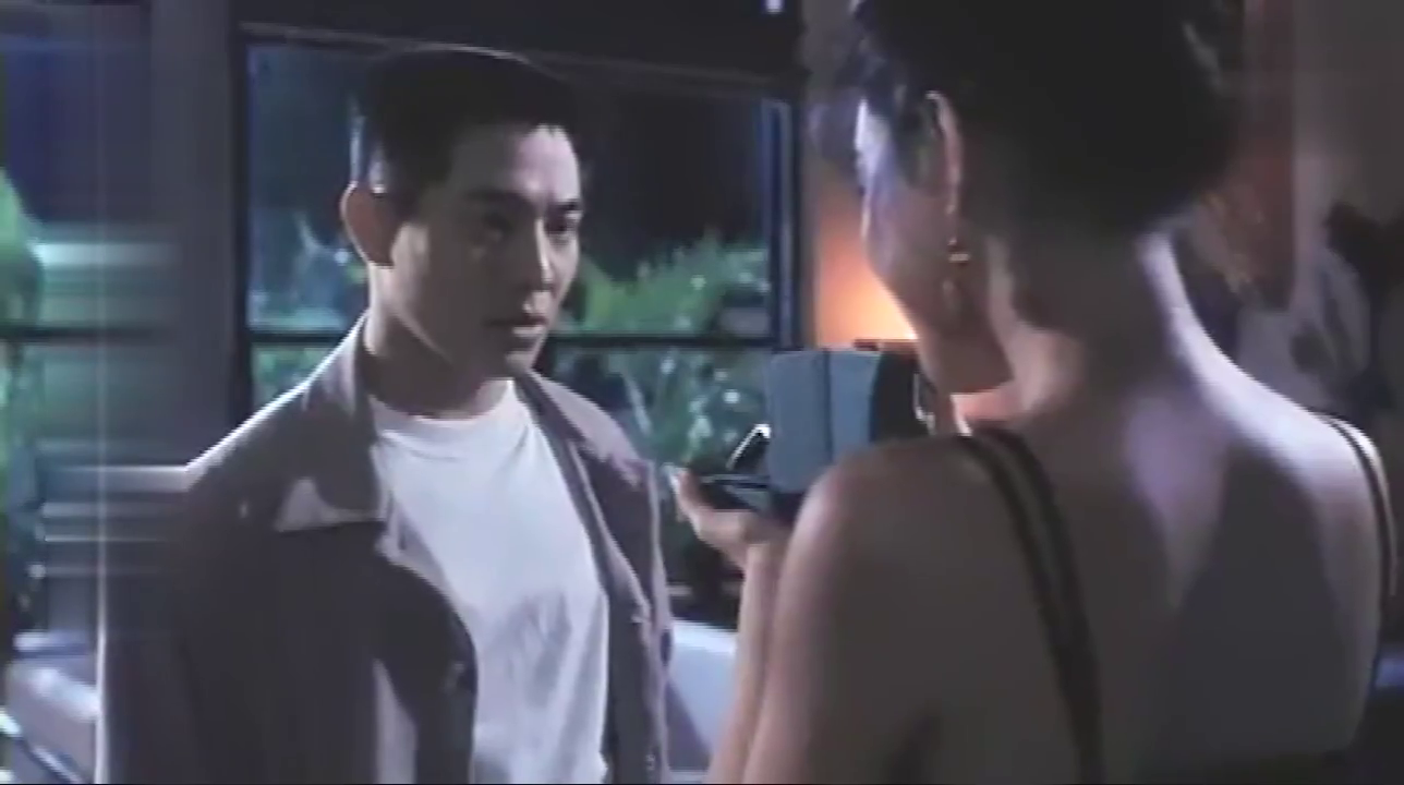 《中南海保镖》大结局 为救女孩他居然替挡子