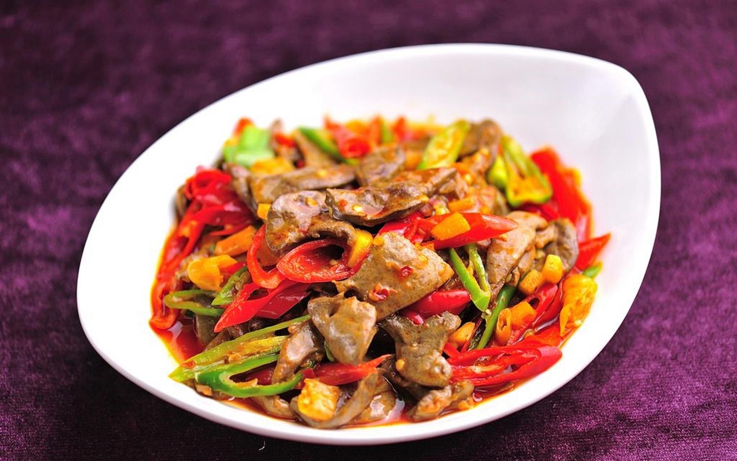 教大家做泡椒炒羊肝咸鲜微辣开胃下饭让人欲罢不能