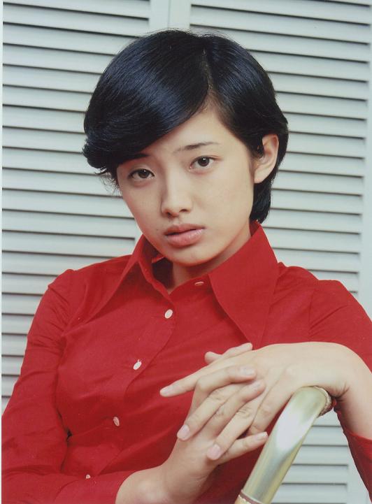 那些年的山口百惠罕见生活老照片一部血疑让她红透中国