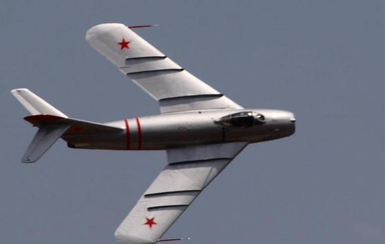 截击机和空中优势飞机有啥区别?截击机是如何发展出来的?