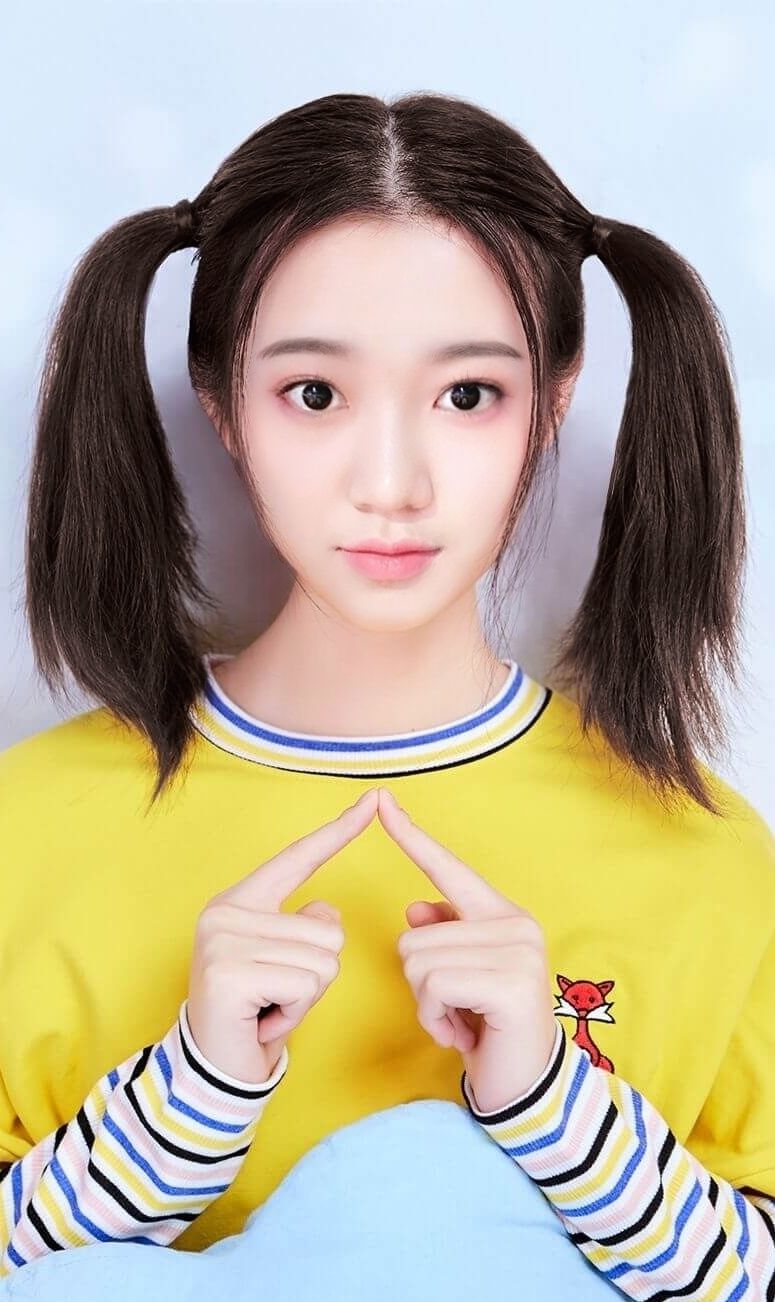 张译兮精美壁纸:青春靓丽,甜笑迷人