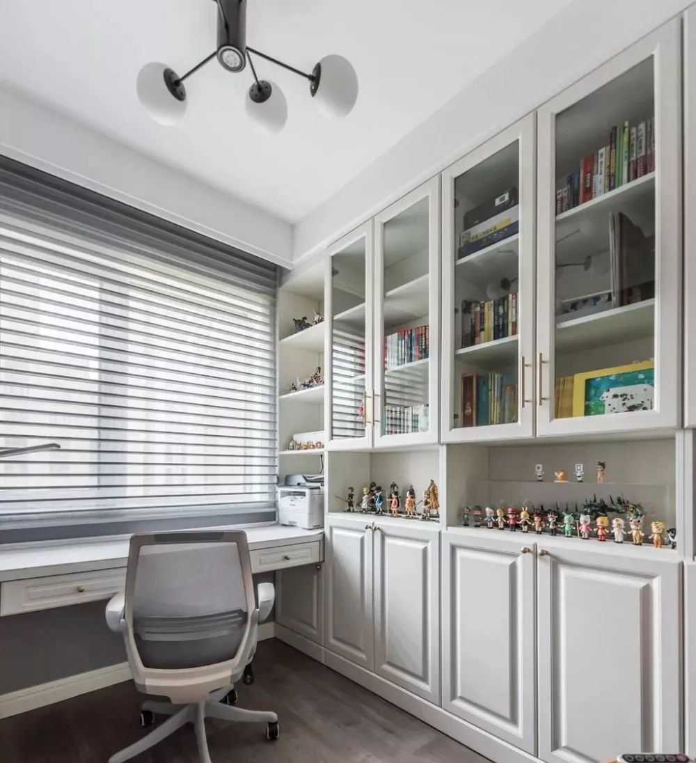 轻奢风三居,充满活力和温馨的婚房设计!