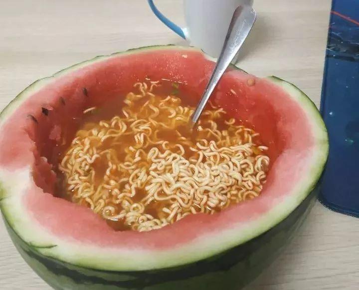 18款奇葩泡面吃法,绝对能让你大开眼界!