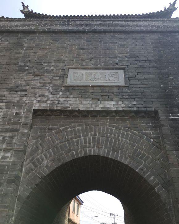 鲅鱼圈熊岳城的标志:"熊岳古城"