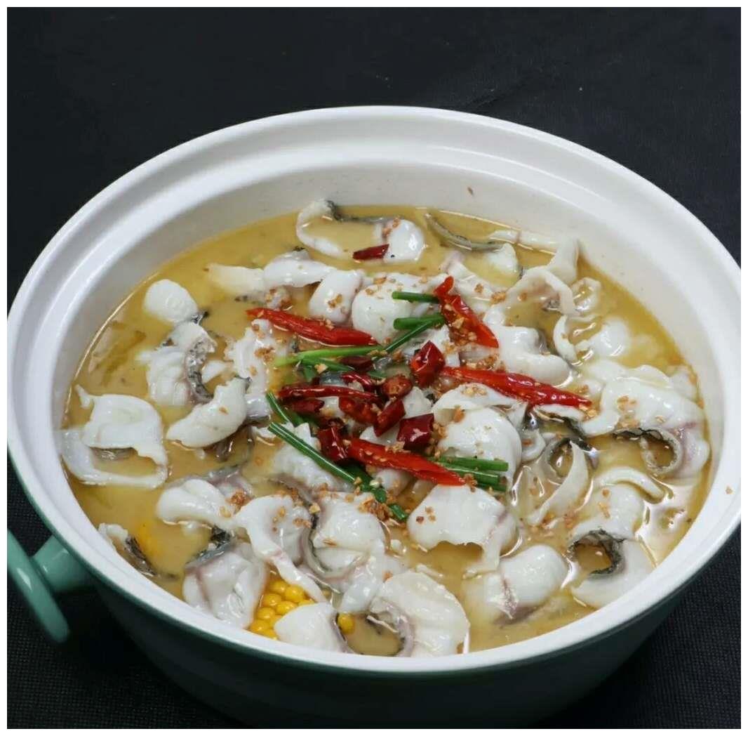 大厨教你自己在家做酸菜鱼, 这样做汤白味鲜, 比饭店的更好吃
