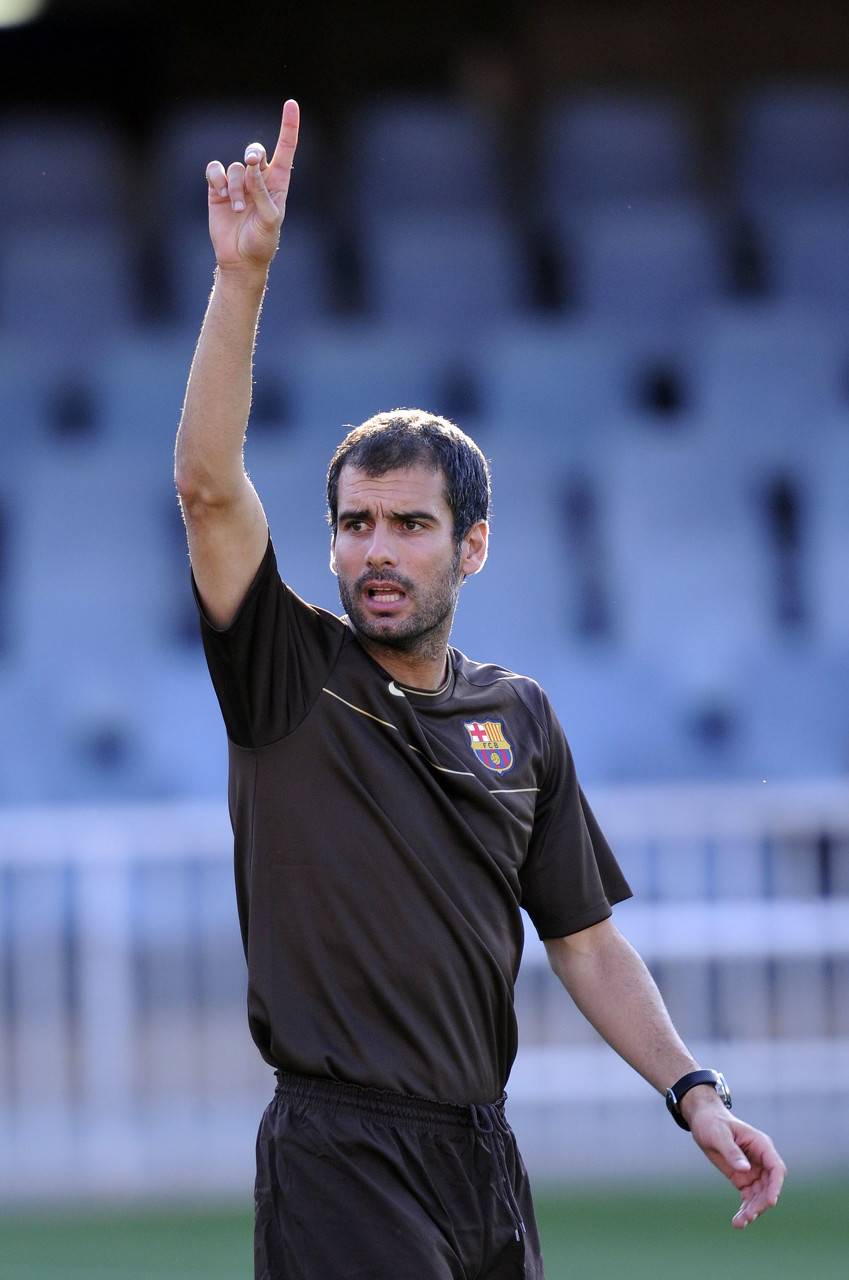 老照片:十年前的瓜迪奥拉 为巴萨操碎了心圆了亨利的欧冠梦