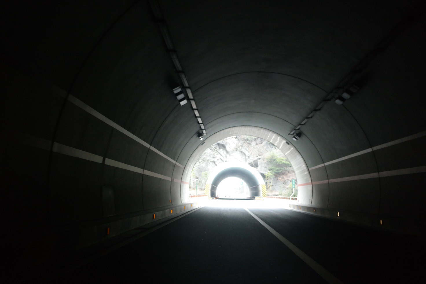 幽岭隧道图片