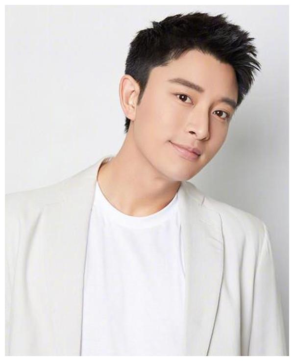 贾乃亮不见往日阴霾,心情大好为员工清空购物车,粉丝的评论亮了