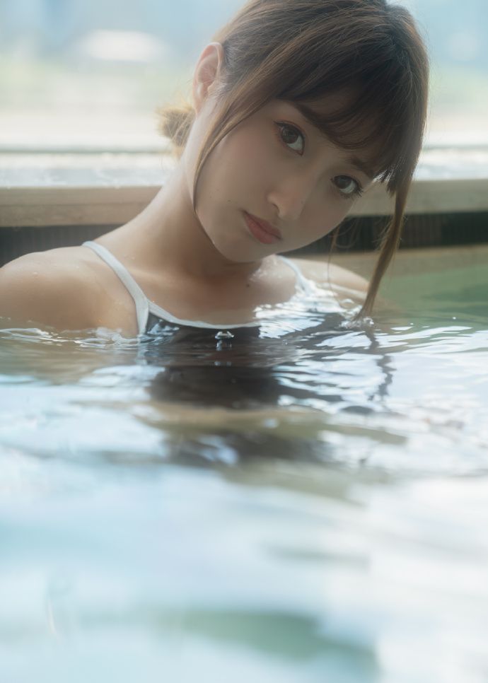 艺术摄影:夏日清凉,冰清玉洁的少女如出水芙蓉!