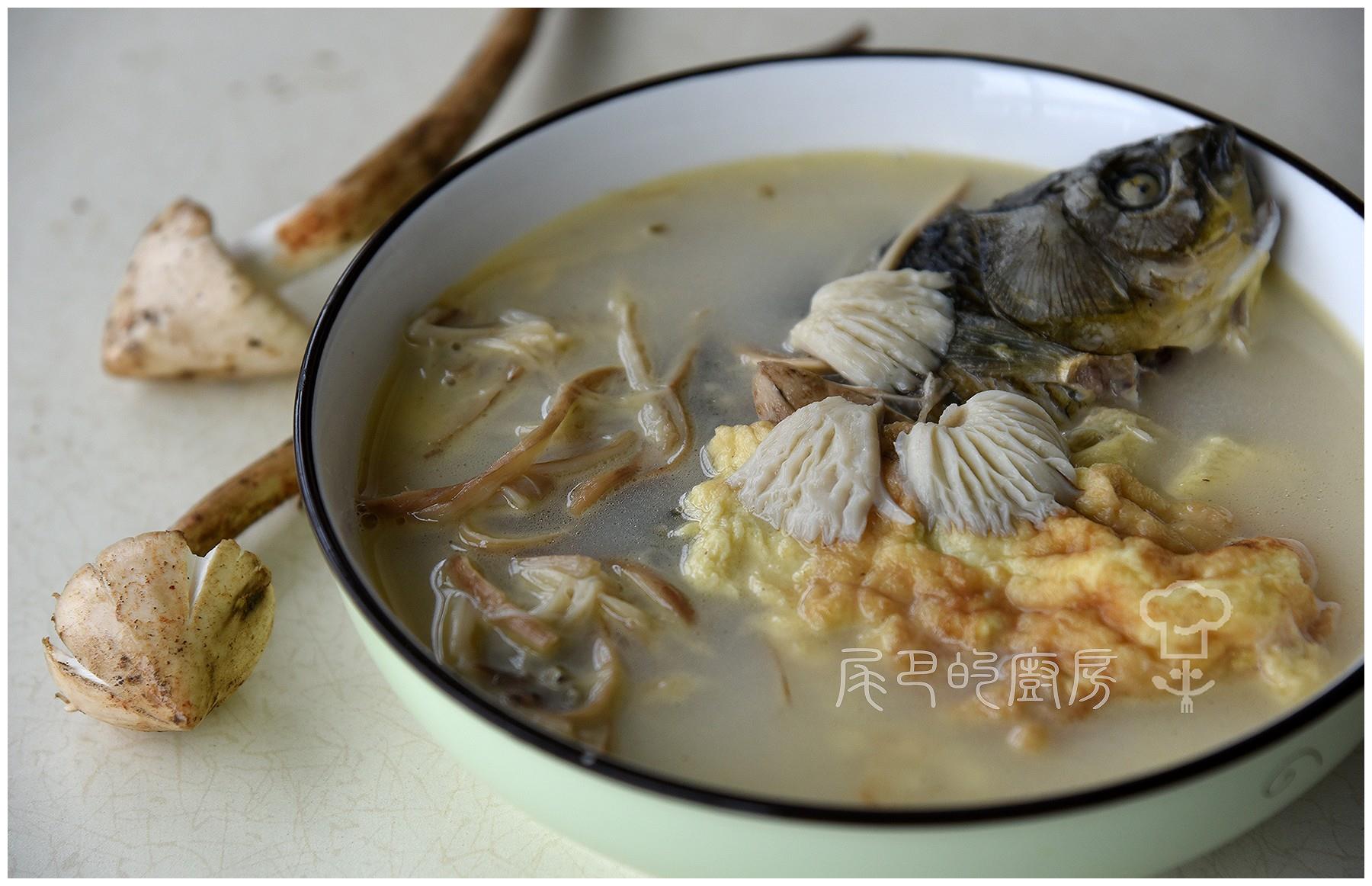 斗鸡菇煲汤的做法