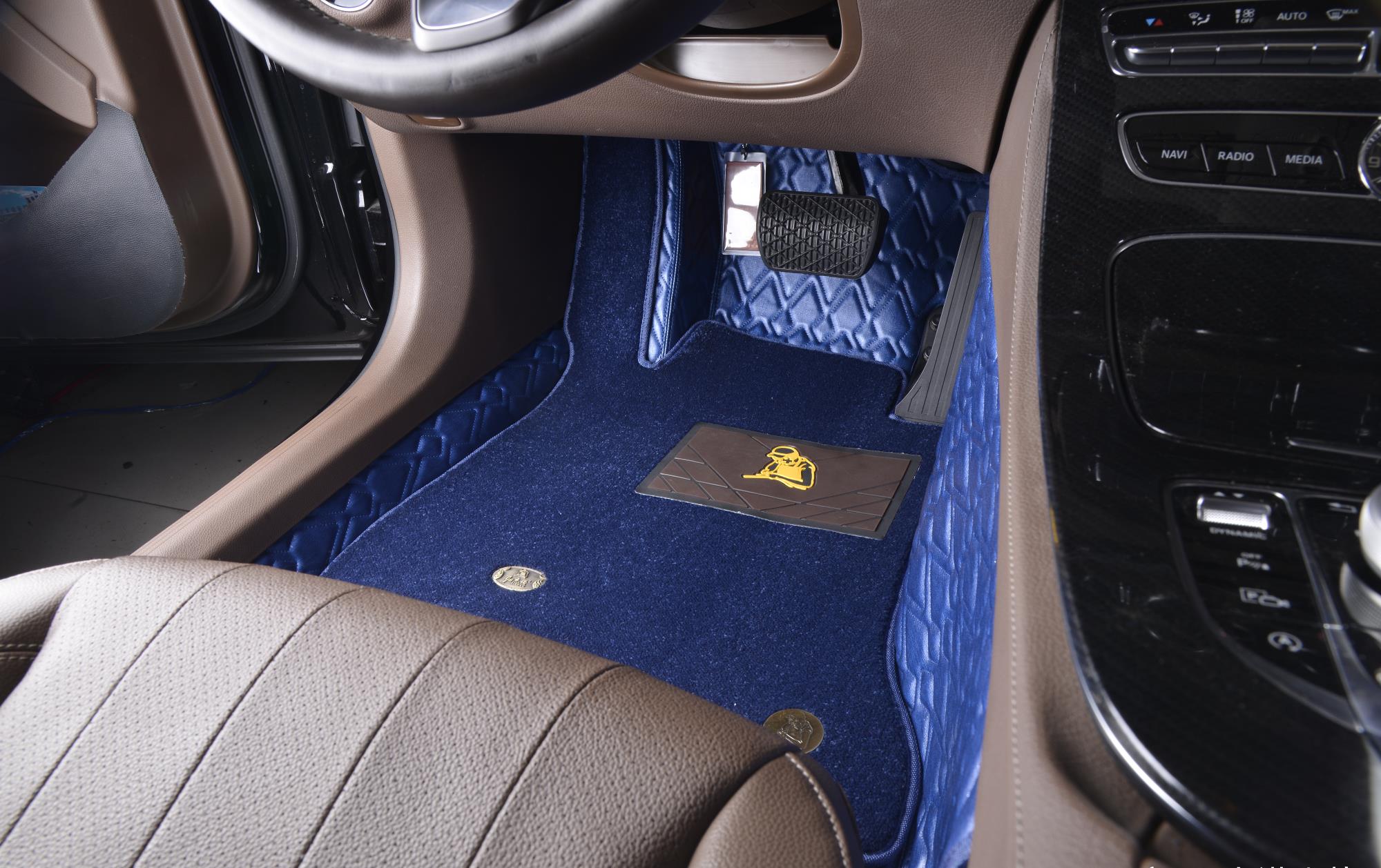 杰诺负离子汽车脚垫|打造超凡舒适驾车体验