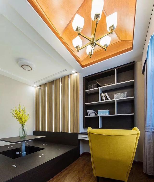 260㎡新中式装修效果图 光感玻璃与金色镶边的古典气韵