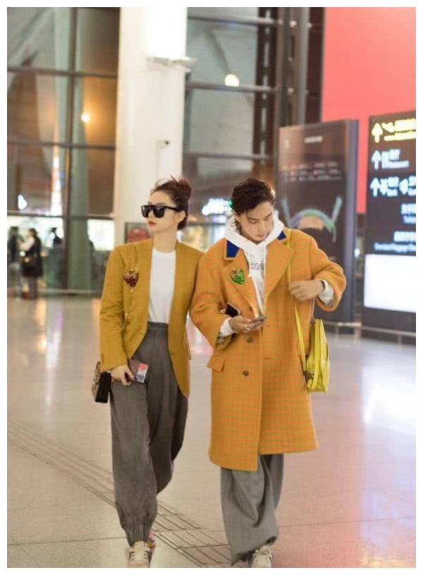 神仙眷侣!戚薇李承铉合体秀恩爱,从脸到衣服都配一脸!